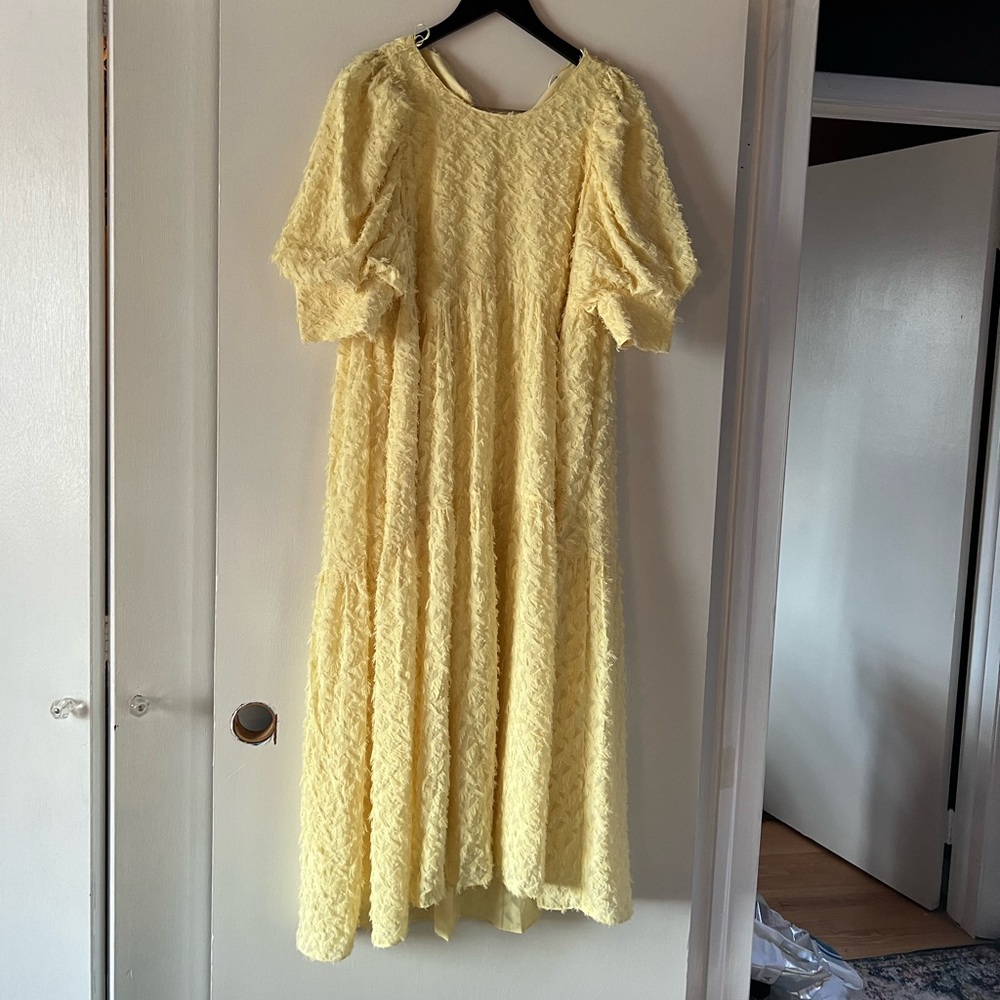 ZARA Feathery Material Maxi Bohemian Yellow Dress. Women’s XL. NWT